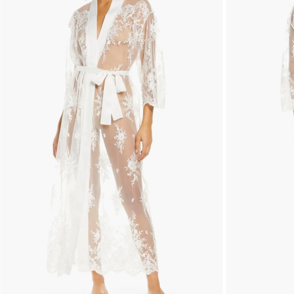 Lace bridal robe